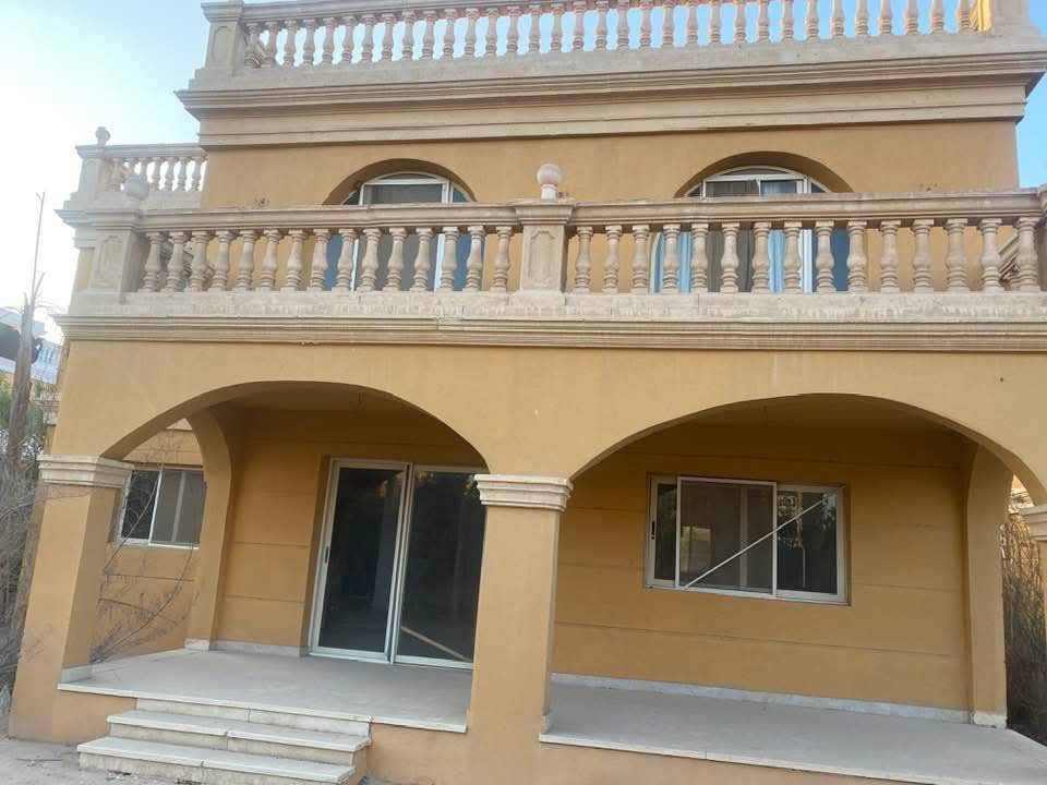 للبيع فيلا بكمبوند ستيلا هليوبوليس