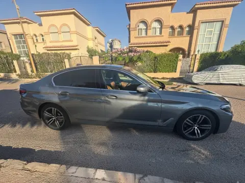 BMW 520i