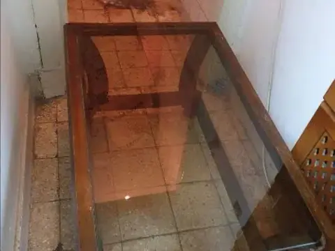 ترابيزة خشب زان بالزجاج للانترية