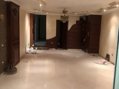 شقه للبيع