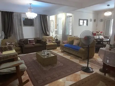 شقة لوقطة للبيع كاملة الخدمات ومتشطبة بسيدي بشر