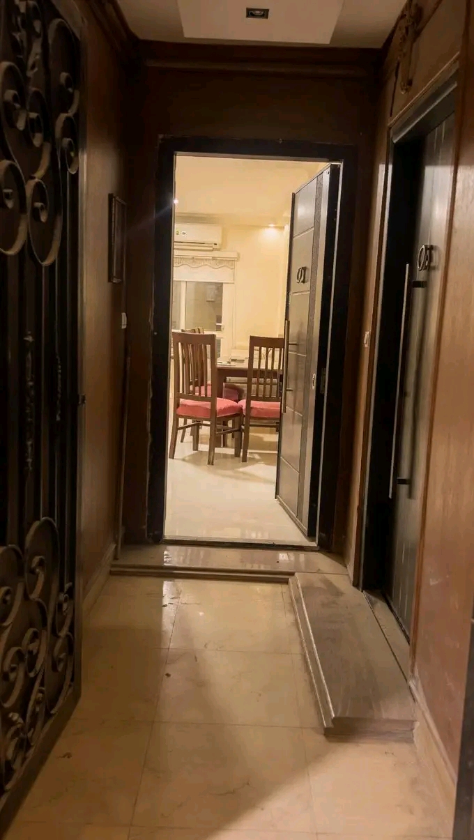 شقة بحدائق الاهرام منطقة ج