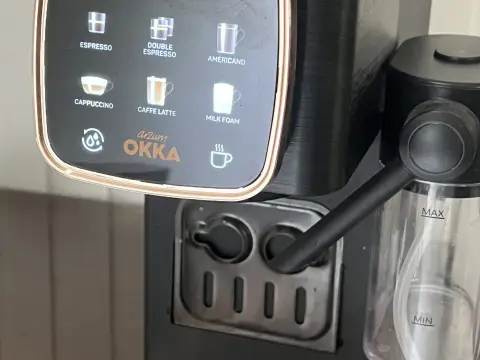 Okka Espresso Solo M Semi-Automatic Espresso Machine للبيع كسر زيرو