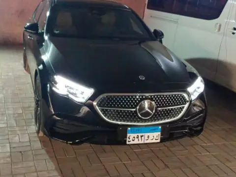 فخامتك تستحق الأفضل.. تحرّك بأسلوب ملوك مرسيدس بنز للايجار