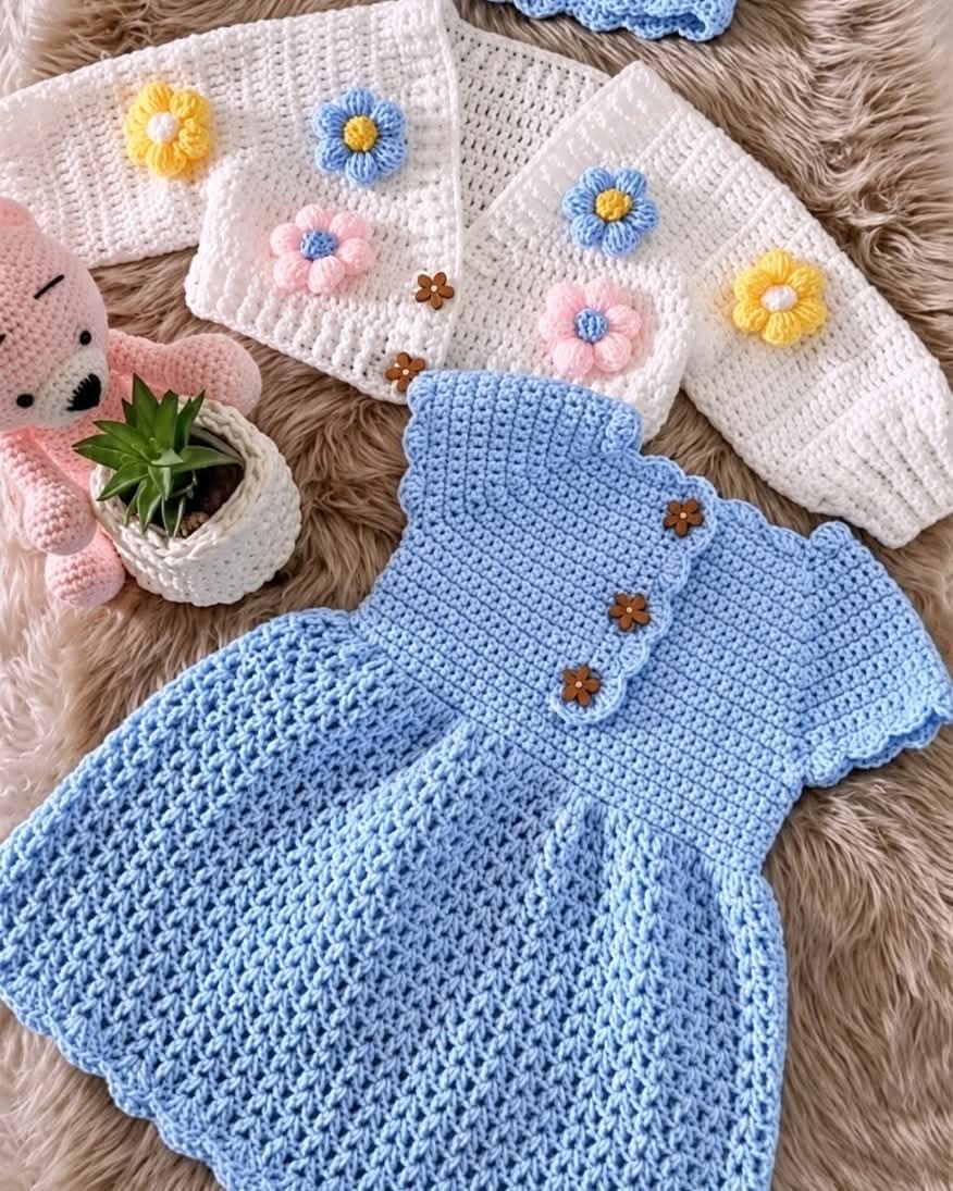 فستان طفلة له جاكيت صنع بكل حب