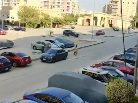 شقة للبيع والاستثمار ١٢٠ متر كمبوند الفردوس للقوات المسلحة