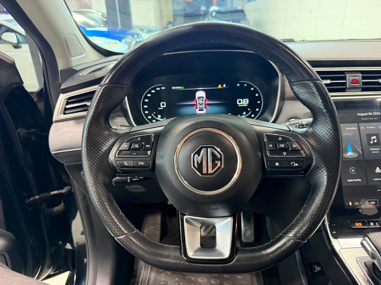 🚘 MG RX5   2024 – Luxury